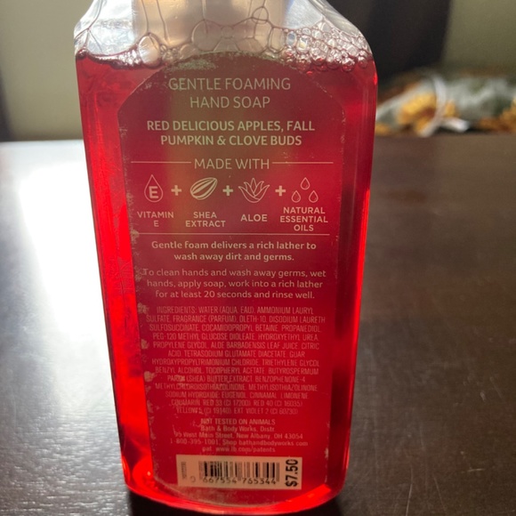 Bath and Body Works Gentle Foaming Hand Soap Pumpkin Apple & Warm Vanilla Sugar - Picture 5 of 5